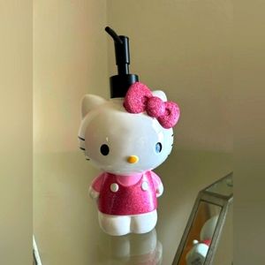 NEW Hello Kitty soap dispenser